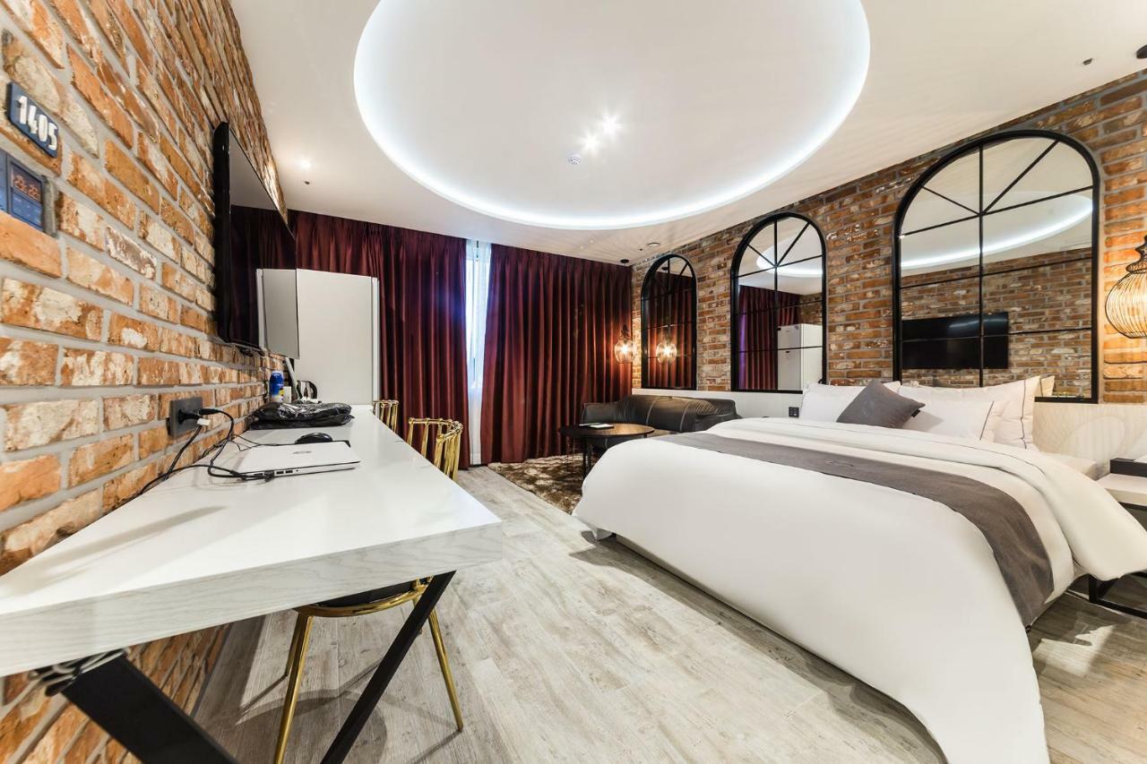 Astro Hotel Jongin Exteriér fotografie