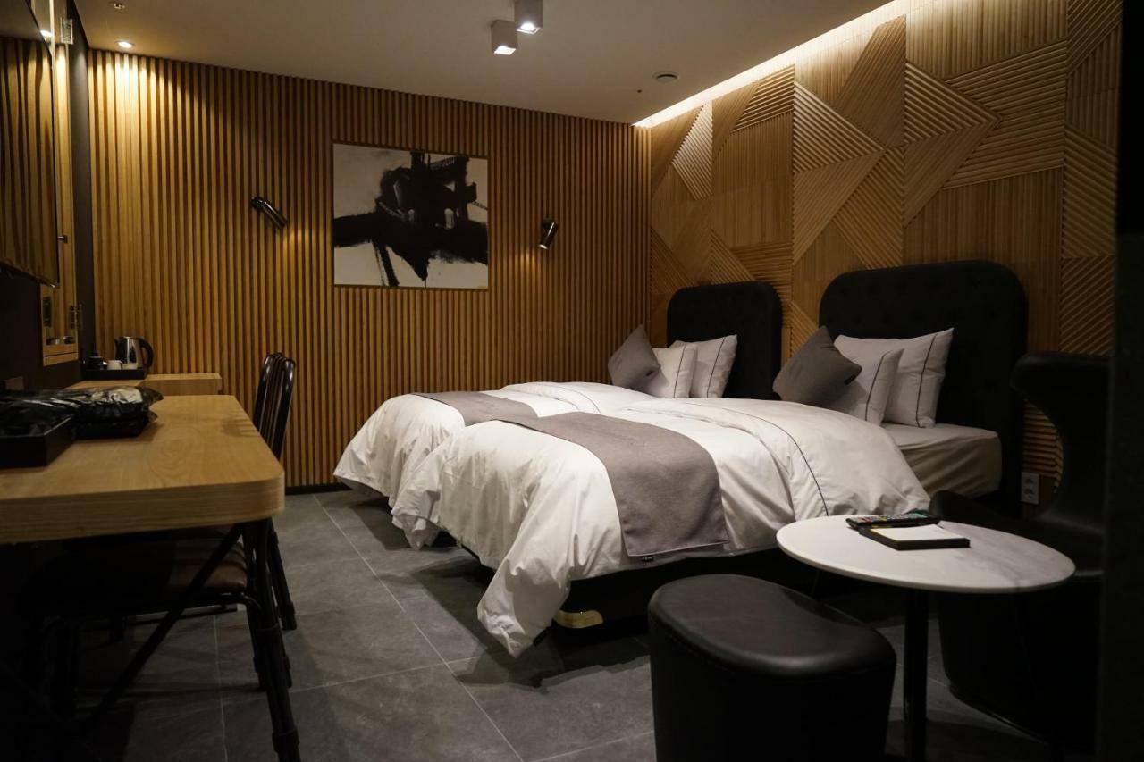 Astro Hotel Jongin Exteriér fotografie